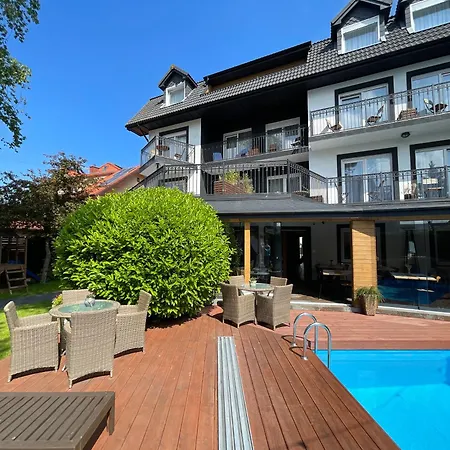 Boho Z Basenem Krytym I Jacuzzi * Леба